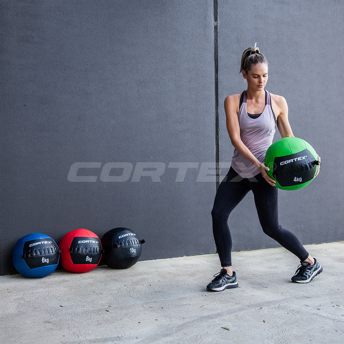 CORTEX 8kg Wall Ball